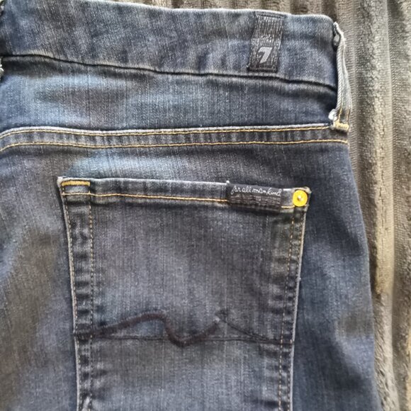 7 For All Mankind 31 - Picture 3 of 7